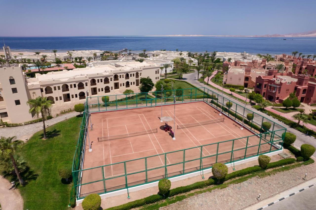 Charmillion Club Resort Sharm El Sheikk Exterior foto Tennis court in El Alamein
