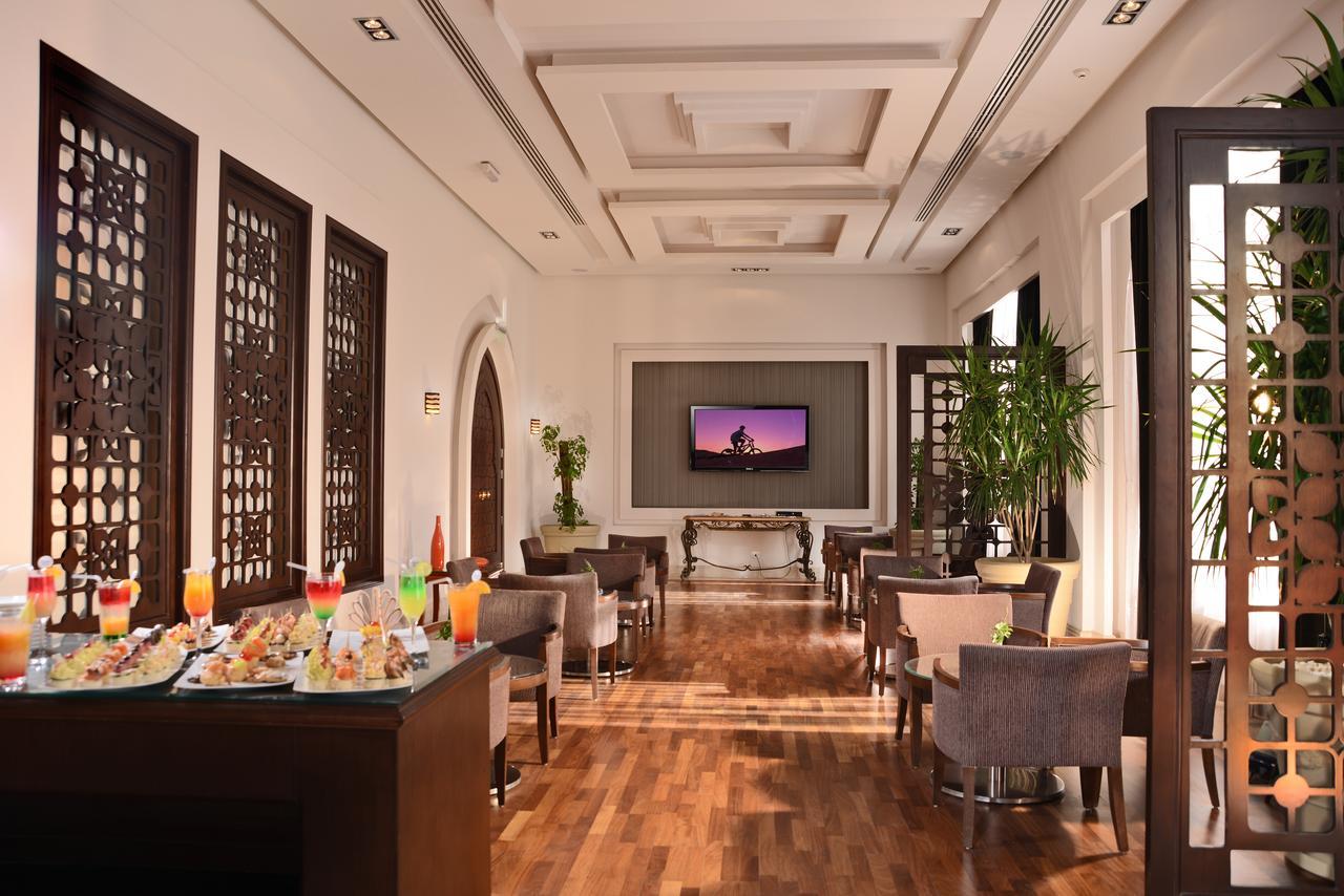 Charmillion Club Resort Sharm El Sheikk Exterior foto The lounge at the airport