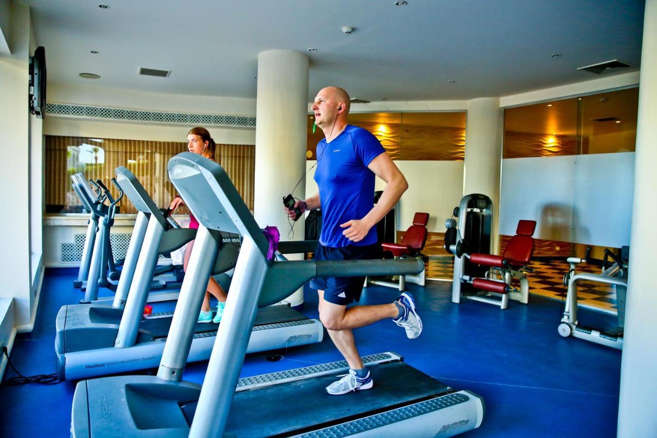 Charmillion Club Resort Sharm El Sheikk Exterior foto A treadmill in a gym